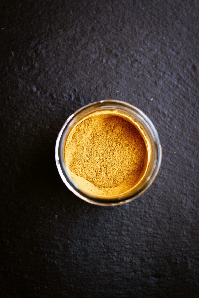 Le Curcuma : Un Trésor Doré pour Votre Santé »